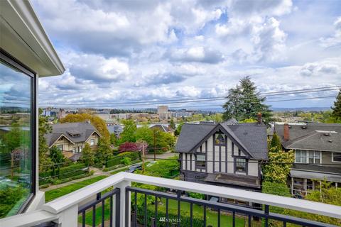 2736 Broadway E, Seattle, WA 98102 photo 27