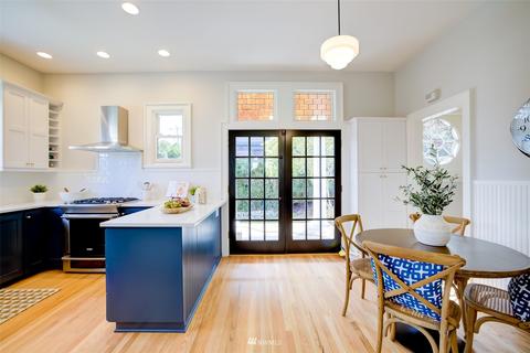 2736 Broadway E, Seattle, WA 98102 photo 8