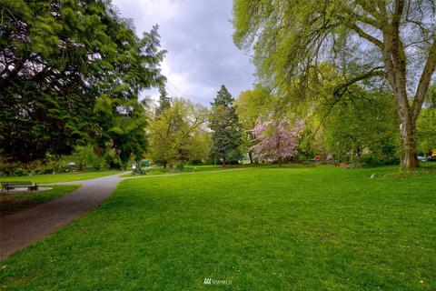 2736 Broadway E, Seattle, WA 98102 photo 40