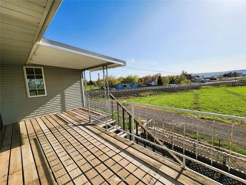 798 S Thacker Rd, Othello, WA 99344 photo 4