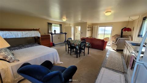 421 Beach Dr, Sequim, WA 98382 photo 4