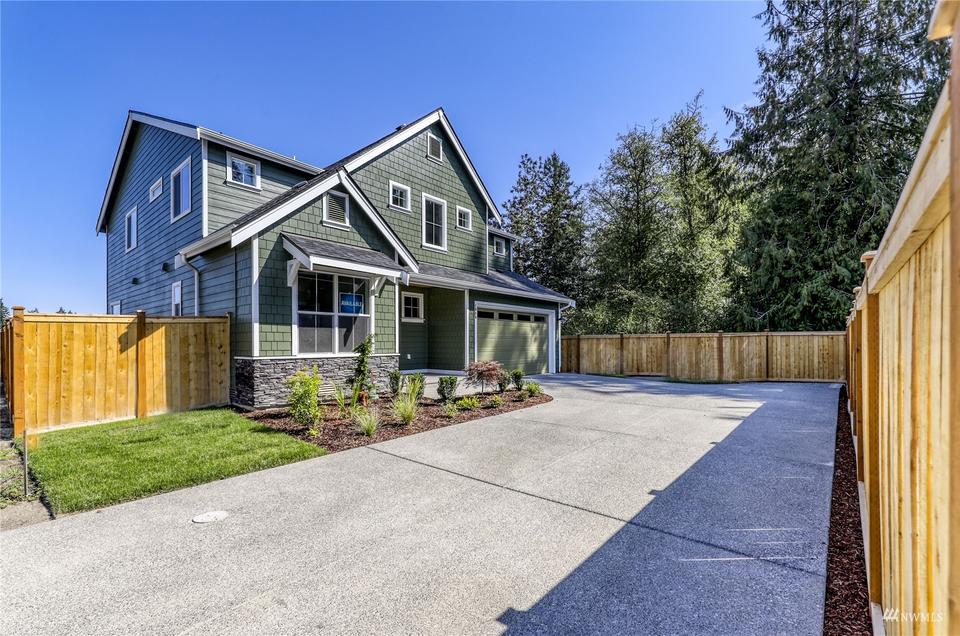  1989 NEastmont Ct, Poulsbo, WA 98370 photo 2