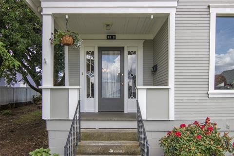 1810 Oakes Ave, Everett, WA 98201 photo 2