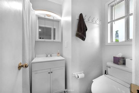 21823 2nd Ave W, Bothell, WA 98021 photo 10
