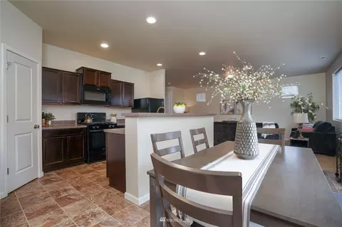 2007 193rd St E, Spanaway, WA 98387 photo 4
