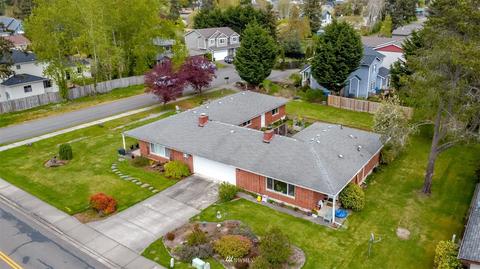703 705 3rd St, Steilacoom, WA 98388 photo 2