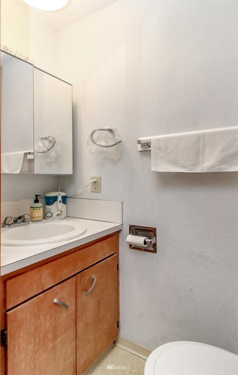 703 705 3rd St, Steilacoom, WA 98388 photo 32