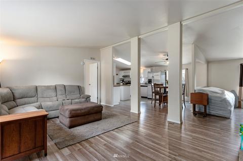 3016 250th St E, Spanaway, WA 98387 photo 3