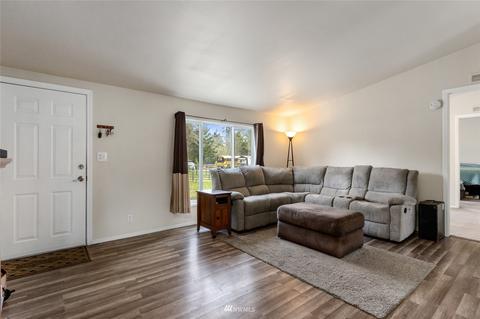 3016 250th St E, Spanaway, WA 98387 photo 4