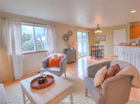 3404 Mchugh Pl, Enumclaw, WA 98022 photo 2