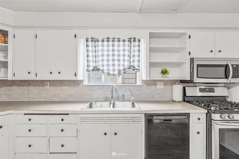 3626 Rockefeller Ave, Everett, WA 98201 photo 14