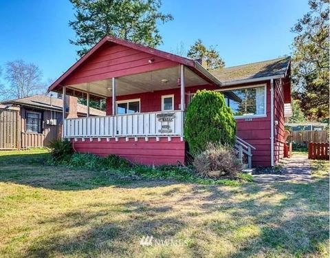 2139 Maple St, Point Roberts, WA 98281 photo 1