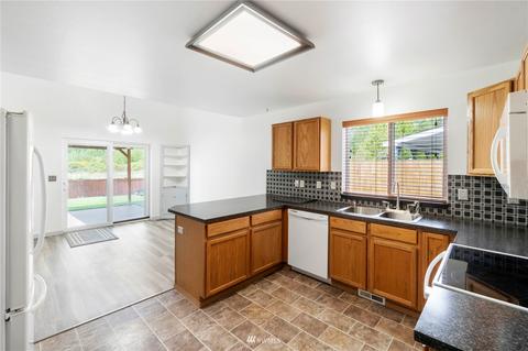 609 Callendar St NW, Orting, WA 98360 photo 13