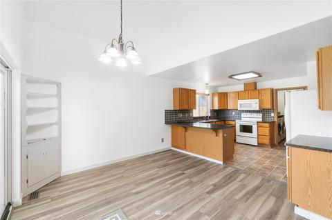 609 Callendar St NW, Orting, WA 98360 photo 11