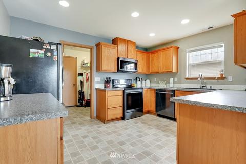 313 Nelsen St NE, Orting, WA 98360 photo 9