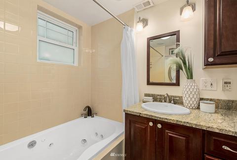 7527 20th Ave NE, Seattle, WA 98115 photo 28