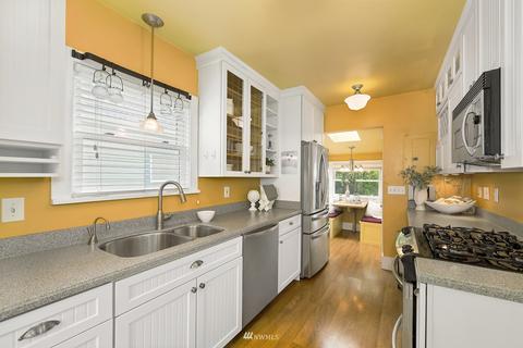 7527 20th Ave NE, Seattle, WA 98115 photo 11