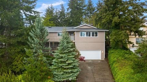 512 S 31st St, Renton, WA 98055
