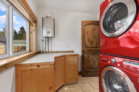 310 W Third St, Cle Elum, WA 98922 photo 16