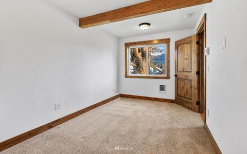 310 W Third St, Cle Elum, WA 98922 photo 12