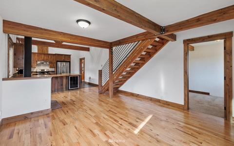 310 W Third St, Cle Elum, WA 98922 photo 3
