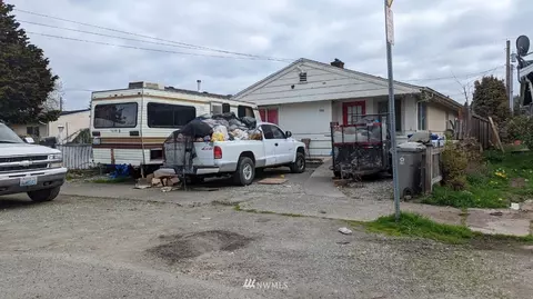 748 2nd Ave N, Kent, WA 98032