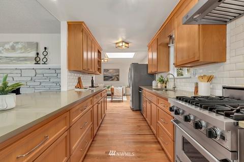 10626 NE 193rd St, Bothell, WA 98011 photo 9
