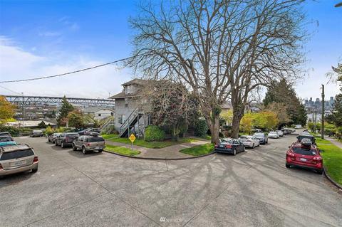 3832 Eastern Ave N, Seattle, WA 98103 photo 2