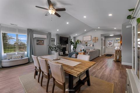 539 E 3rd St, Sumas, WA 98295 photo 11