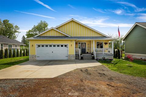 539 E 3rd St, Sumas, WA 98295 photo 1