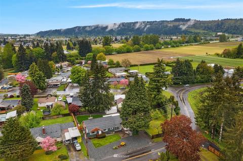 15115 74th St E, Sumner, WA 98390 photo 2