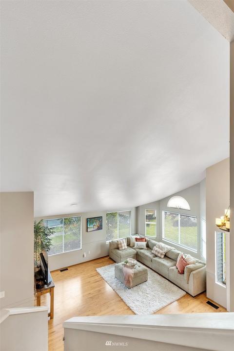 905 Olsen Pl, Enumclaw, WA 98022 photo 8
