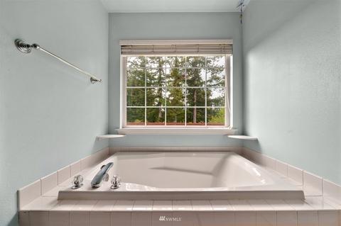 1882 Lois Ln, Enumclaw, WA 98022 photo 12