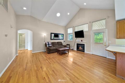 1882 Lois Ln, Enumclaw, WA 98022 photo 8