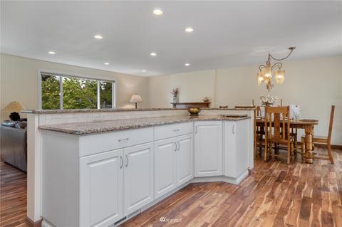 17515 24th Ave SE, Bothell, WA 98012 photo 11