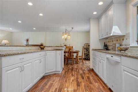 17515 24th Ave SE, Bothell, WA 98012 photo 12