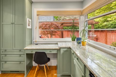 202 36th Ave E, Seattle, WA 98112 photo 13