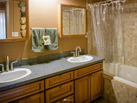 80 E Harley Dr, Grapeview, WA 98546 photo 23