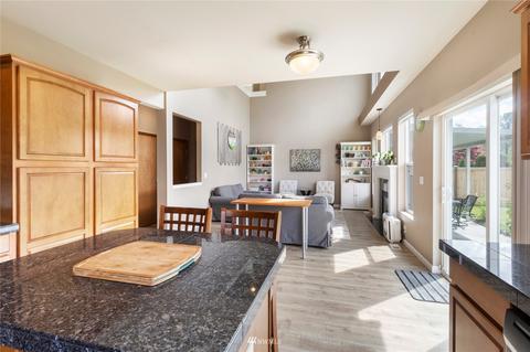 814 Williams St NW, Orting, WA 98360 photo 8