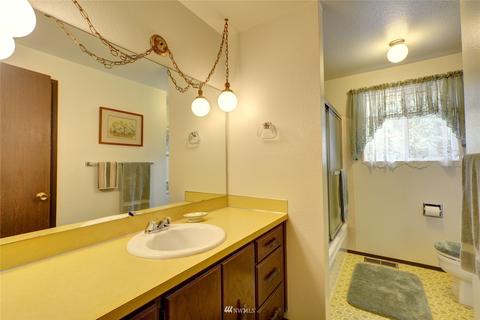 10817 152nd St, Bothell, WA 98011 photo 8