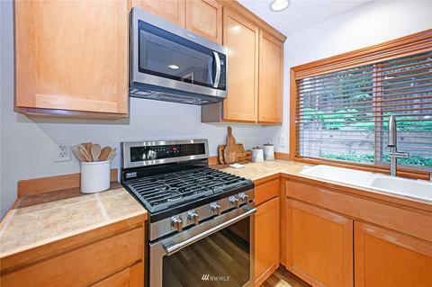 9820 NE 200th St, Bothell, WA 98011 photo 15