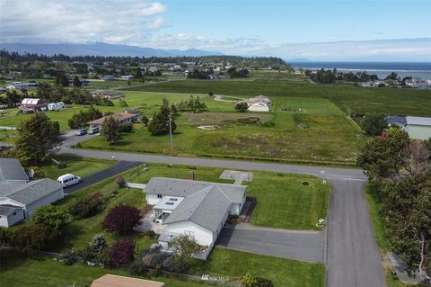 221 Thornton Dr, Sequim, WA 98382 photo 3