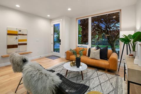 4867 35th Ave S, Seattle, WA 98118 photo 2