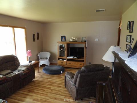 112 E 6th St, Lind, WA 99341 photo 4