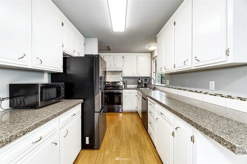 17818 Brook Blvd, Bothell, WA 98012 photo 9