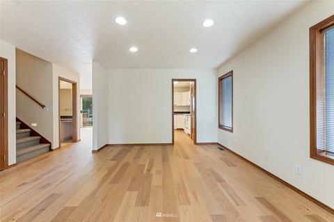 728 E Wapato Ave, Chelan, WA 98816 photo 5