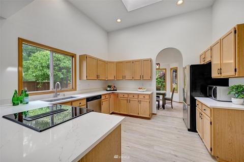 1422 243rd Pl SW, Bothell, WA 98021 photo 8