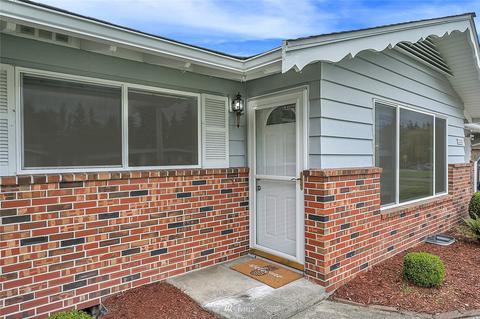 2132 Burley Dr, Everett, WA 98208 photo 2