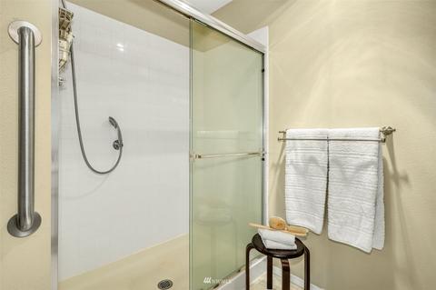 17426 Bothell Way NE #A202, Bothell, WA 98011 photo 23
