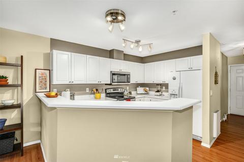 17426 Bothell Way NE #A202, Bothell, WA 98011 photo 11